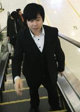 杨伟
