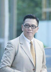李伟强