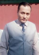 周闰发