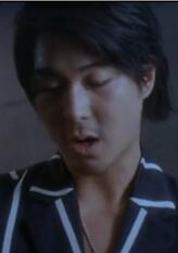 小D