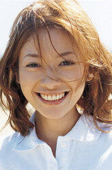 高木里佳子